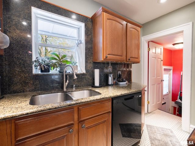 1404 N AMBER Place, Peoria, IL 61606