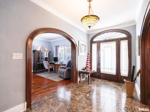 1404 N AMBER Place, Peoria, IL 61606