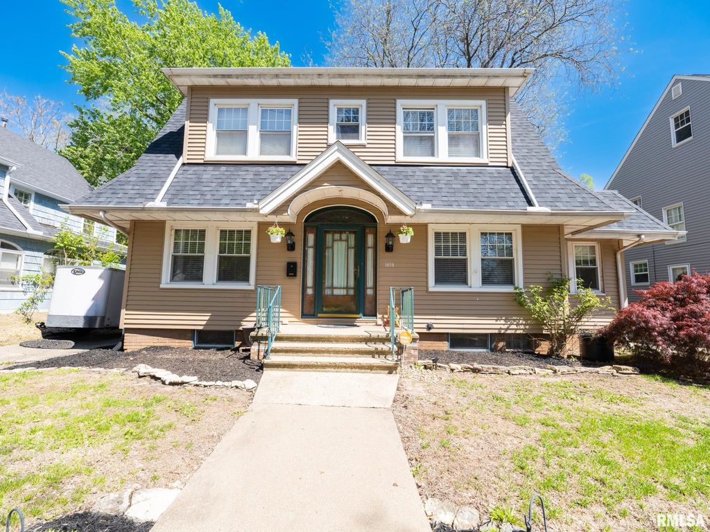 1404 N AMBER Place, Peoria, IL 61606