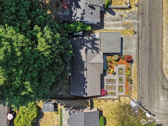 18218 Palatine Avenue N, Shoreline, WA 98133