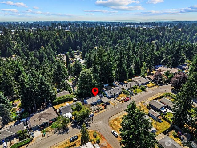 18218 Palatine Avenue N, Shoreline, WA 98133