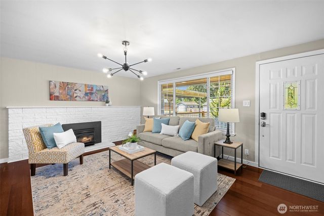 18218 Palatine Avenue N, Shoreline, WA 98133