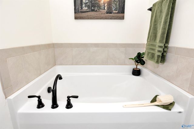 15709 Bees Street NW, Harvest, AL 35749