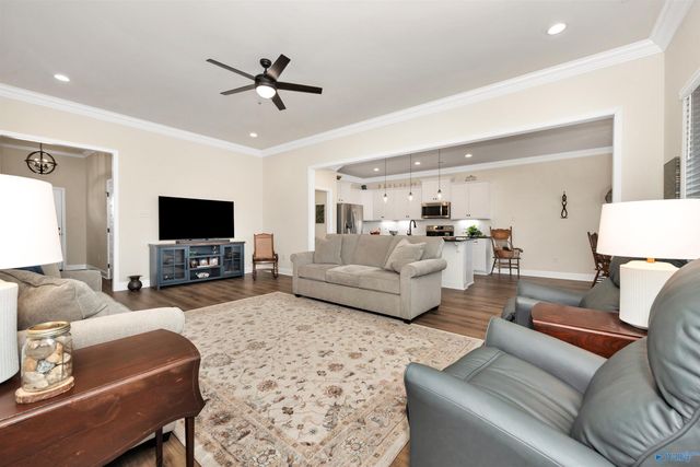 15709 Bees Street NW, Harvest, AL 35749