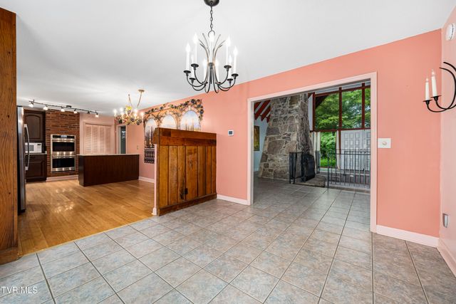 1309 Rocky Hollow Road, Jonesborough, TN 37659