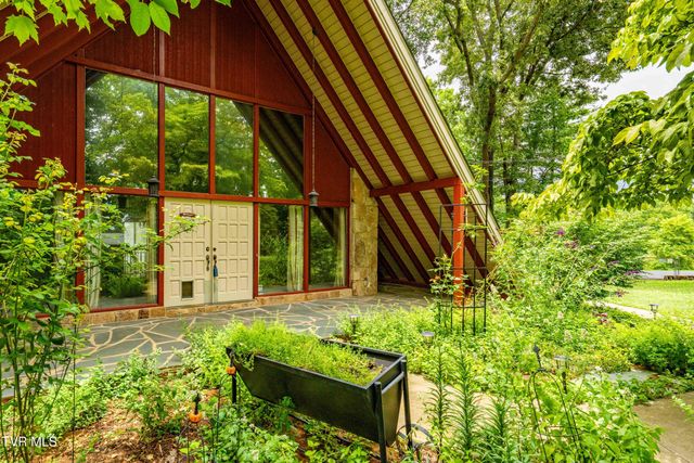1309 Rocky Hollow Road, Jonesborough, TN 37659