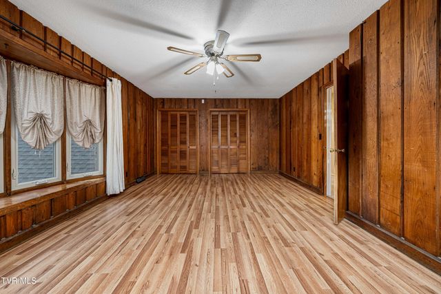 1309 Rocky Hollow Road, Jonesborough, TN 37659