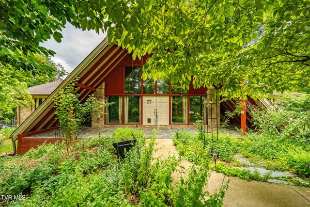 1309 Rocky Hollow Road, Jonesborough, TN 37659