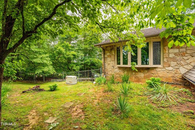 1309 Rocky Hollow Road, Jonesborough, TN 37659
