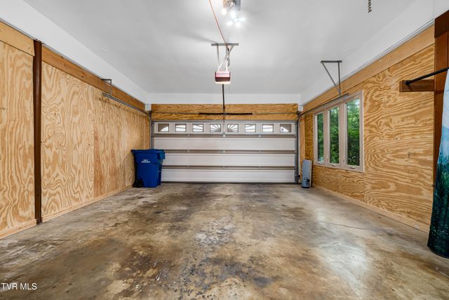 1309 Rocky Hollow Road, Jonesborough, TN 37659