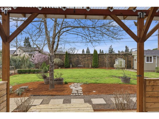 3179 WAYSIDE Loop, Springfield, OR 97477