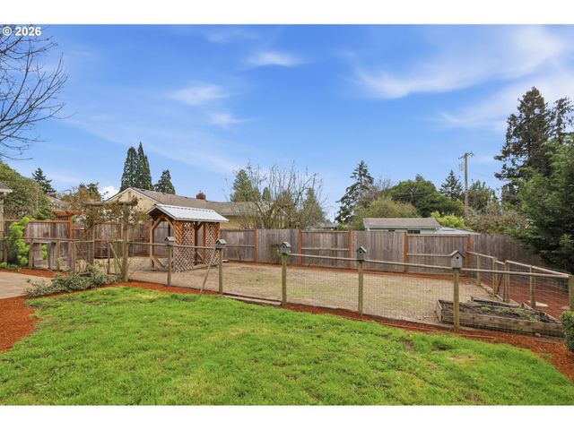 3179 WAYSIDE Loop, Springfield, OR 97477