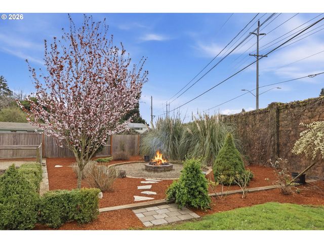 3179 WAYSIDE Loop, Springfield, OR 97477