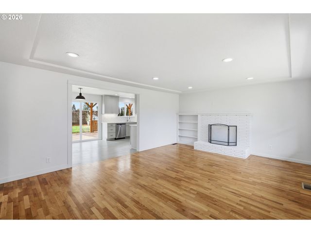 3179 WAYSIDE Loop, Springfield, OR 97477