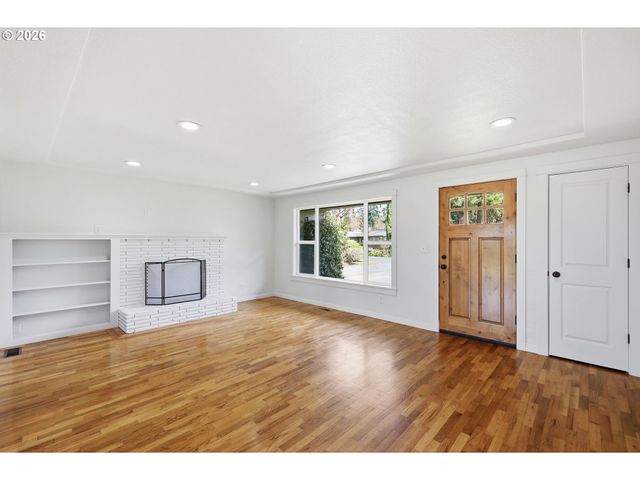 3179 WAYSIDE Loop, Springfield, OR 97477