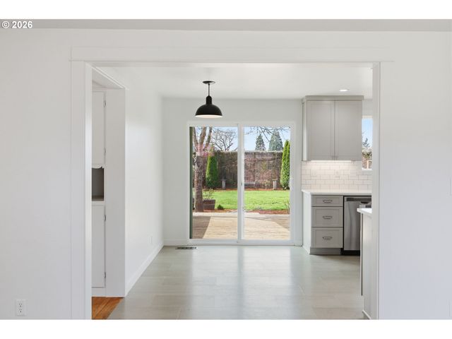 3179 WAYSIDE Loop, Springfield, OR 97477