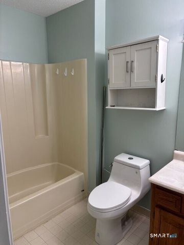 167 Clark Street D, Milford, CT 06460