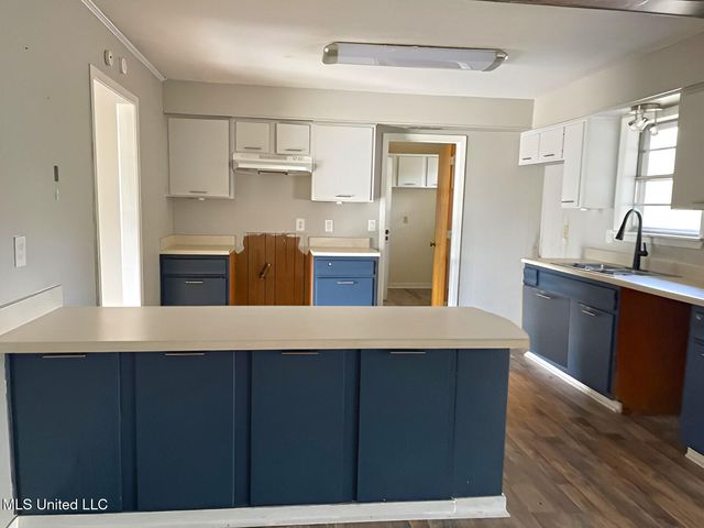 6145 Garraway Circle, Ocean Springs, MS 39564