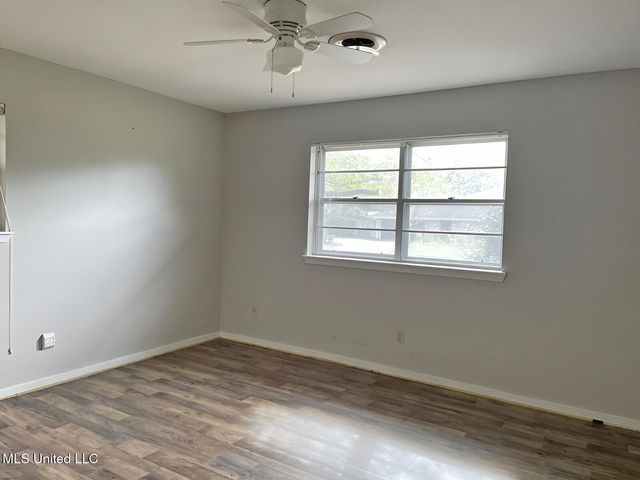 6145 Garraway Circle, Ocean Springs, MS 39564