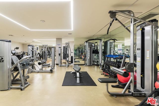 211 S Spalding Drive 105N, Beverly Hills, CA 90212