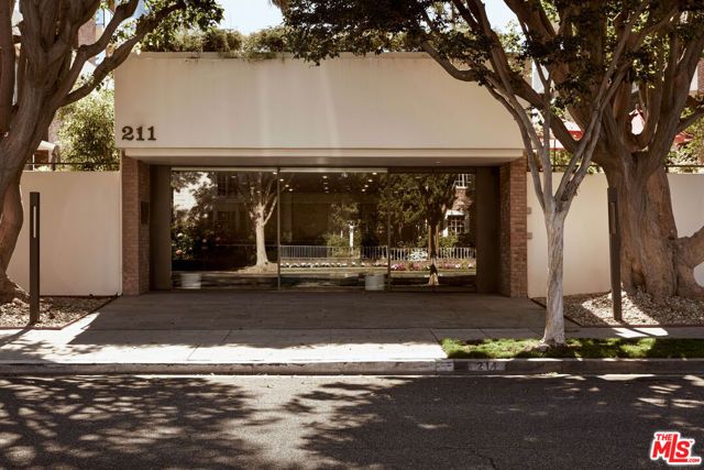 211 S Spalding Drive 105N, Beverly Hills, CA 90212