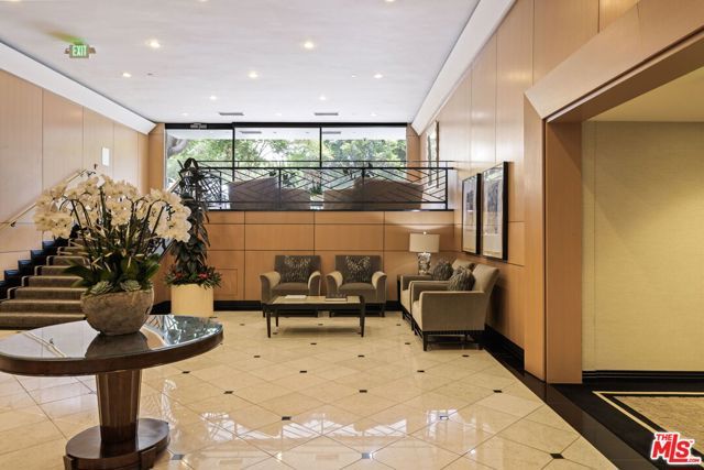 211 S Spalding Drive 105N, Beverly Hills, CA 90212