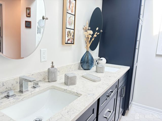 98 Sayre Drive, Plainsboro, NJ 08540