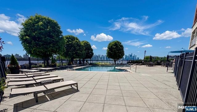 7400 River Road 108, North Bergen, NJ 07047