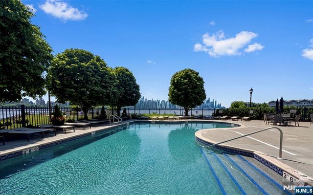7400 River Road 108, North Bergen, NJ 07047