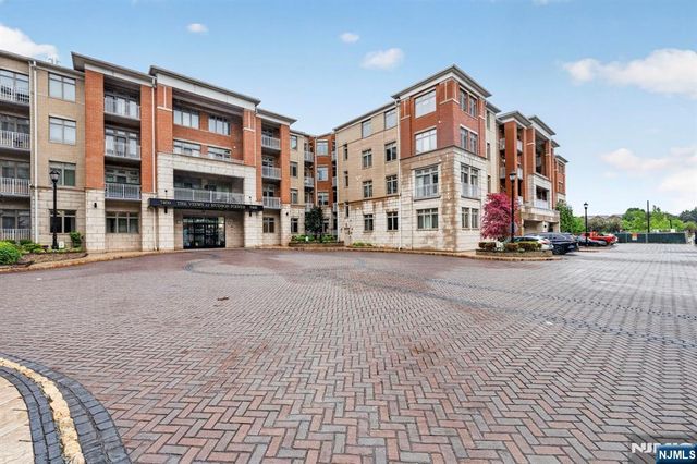 7400 River Road 108, North Bergen, NJ 07047