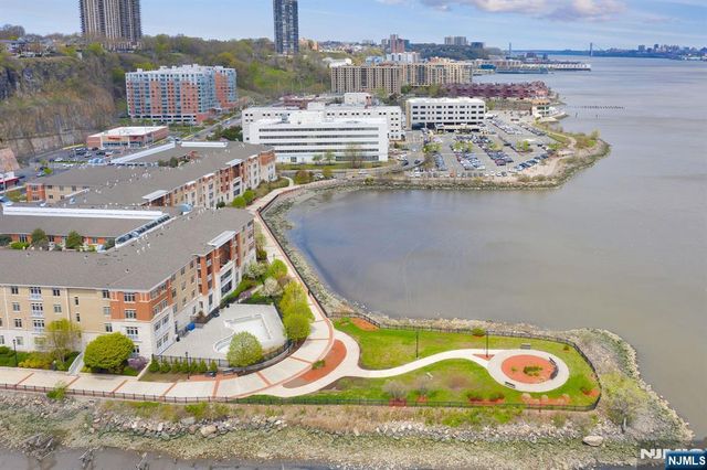 7400 River Road 108, North Bergen, NJ 07047
