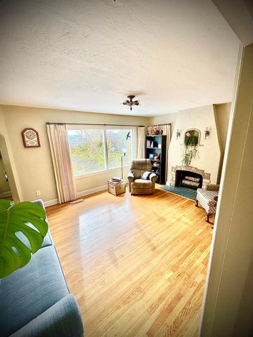 2127 Auburn Street, Klamath Falls, OR 97601