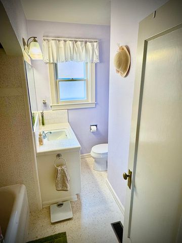 2127 Auburn Street, Klamath Falls, OR 97601