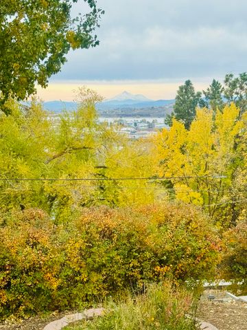 2127 Auburn Street, Klamath Falls, OR 97601