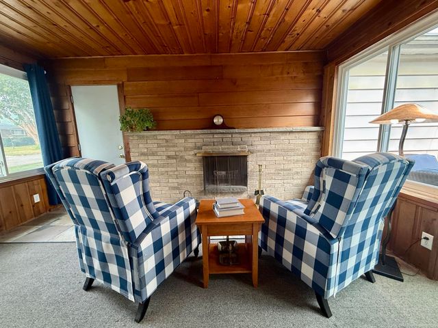 31180 E Rutland Drive, Beverly Hills, MI 48025