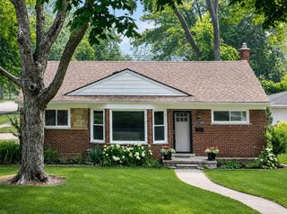 31180 E Rutland Drive, Beverly Hills, MI 48025