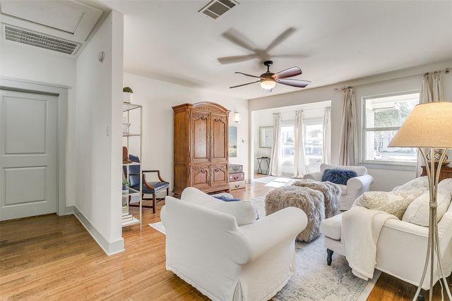 4724 Lafayette Avenue, Fort Worth, TX 76107