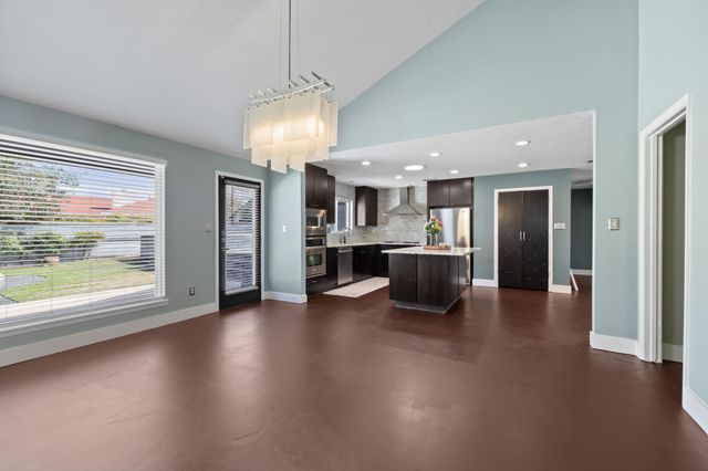 3104 Candlelight CT, Austin, TX 78757