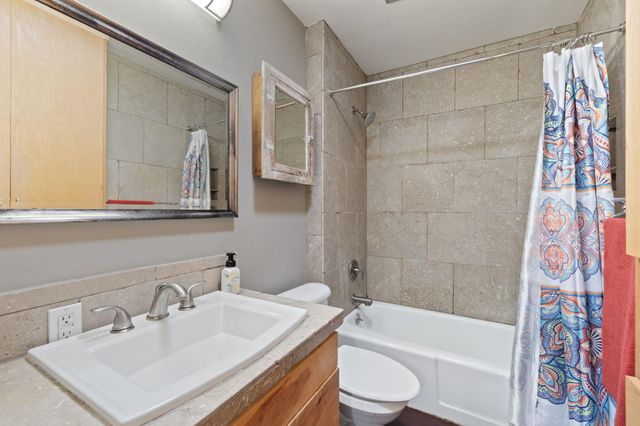 3104 Candlelight CT, Austin, TX 78757