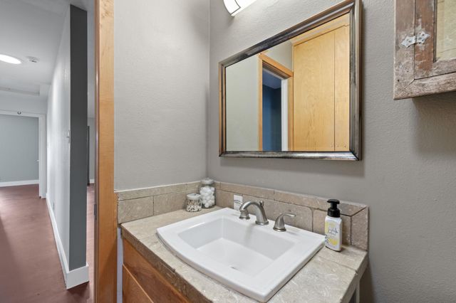 3104 Candlelight CT, Austin, TX 78757