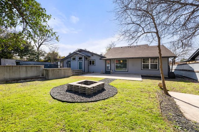 3104 Candlelight CT, Austin, TX 78757