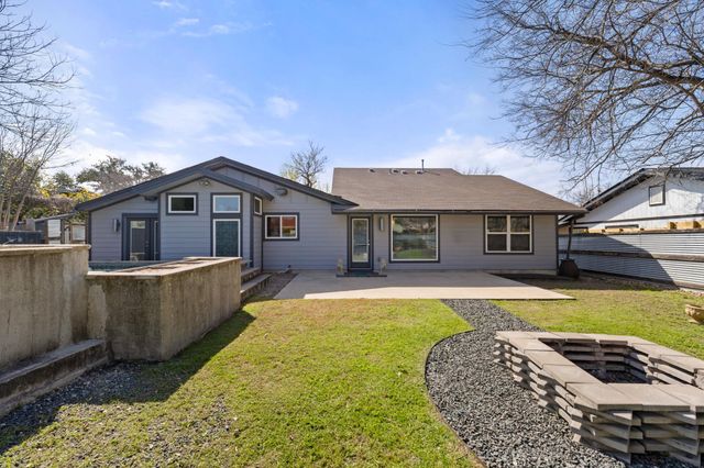 3104 Candlelight CT, Austin, TX 78757