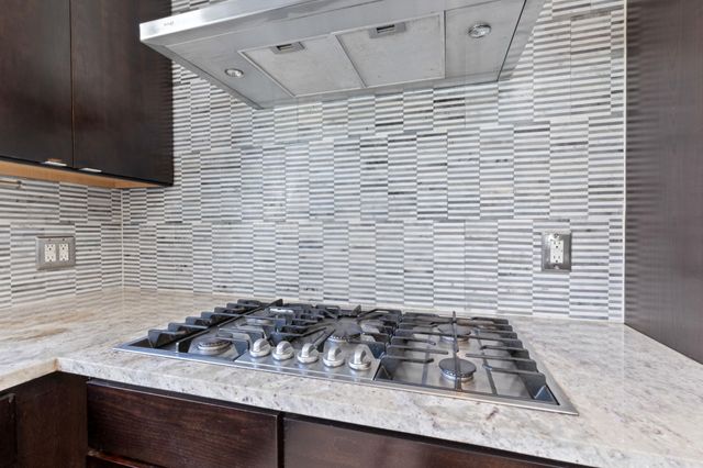 3104 Candlelight CT, Austin, TX 78757