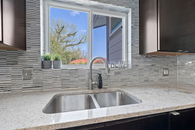 3104 Candlelight CT, Austin, TX 78757