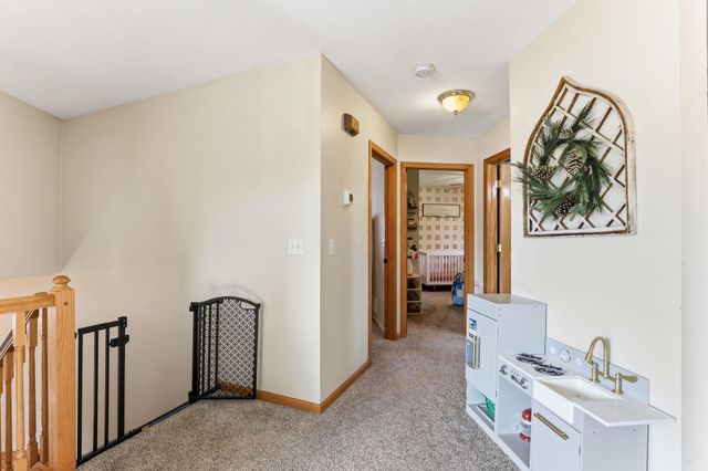 25719 Freeport Avenue, Wyoming, MN 55092