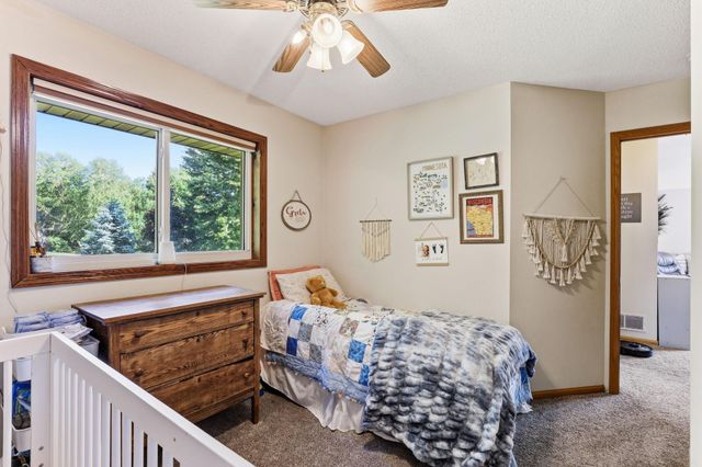 25719 Freeport Avenue, Wyoming, MN 55092