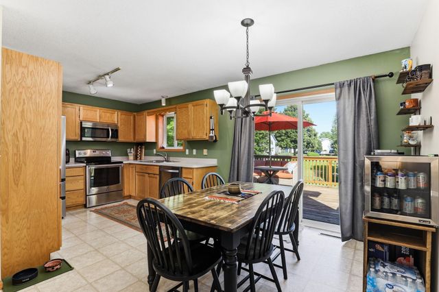 25719 Freeport Avenue, Wyoming, MN 55092