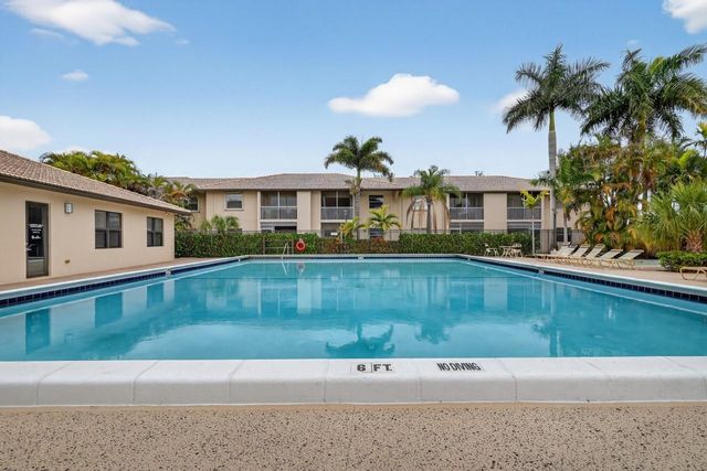 5511 Lakeside Drive 202, Margate, FL 33063