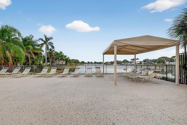 5511 Lakeside Drive 202, Margate, FL 33063