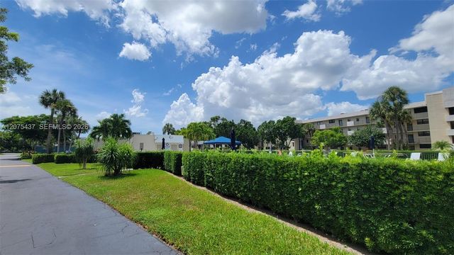 2410 Deer Creek Country Club Boulevard 310E, Deerfield Beach, FL 33442